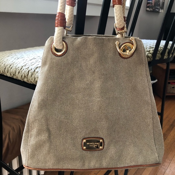 Michael Kors Nautical Tote - Picture 3 of 13